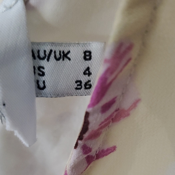 Princess Polly Cream and Pink Slip Dress V-Neck Mini - Picture 8 of 10